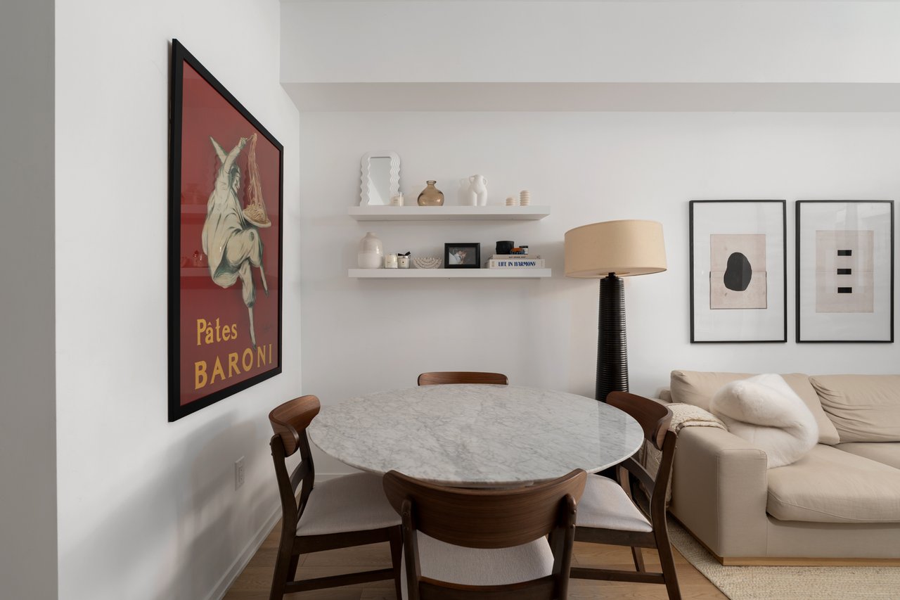 302-41 Dovercourt Rd