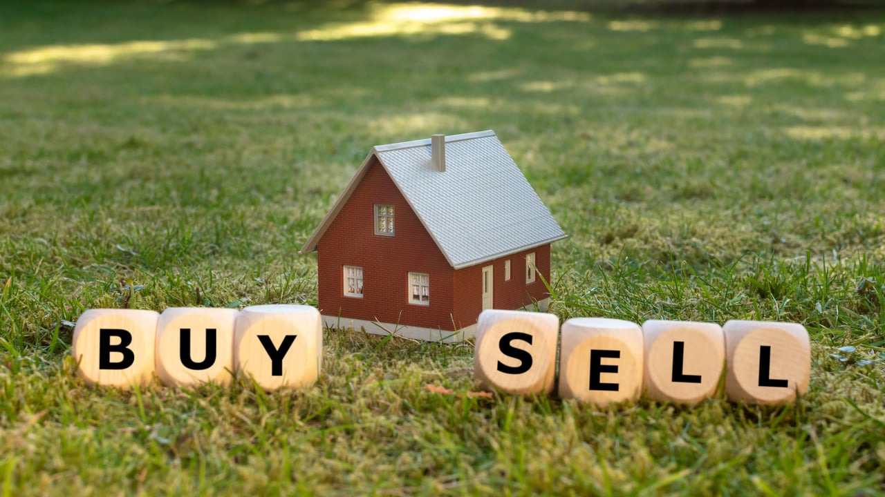 How To Buy And Sell At The Same Time Without Losing Your Mind