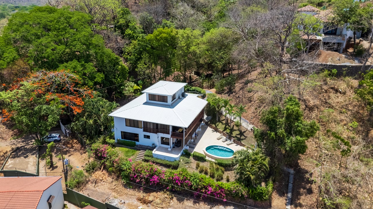 Casa Veranera & Bonus Lot | Elegant 7-Bedroom Coastal Estate with Ocean Views Steps from Playa Flamingo
