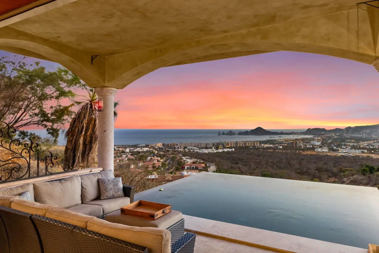 Beachfront villas in Palmilla and Cabo Del Sol comparing oceanfront lifestyle, privacy, and luxury design