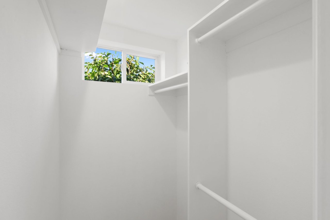 456 Alameda De La Loma