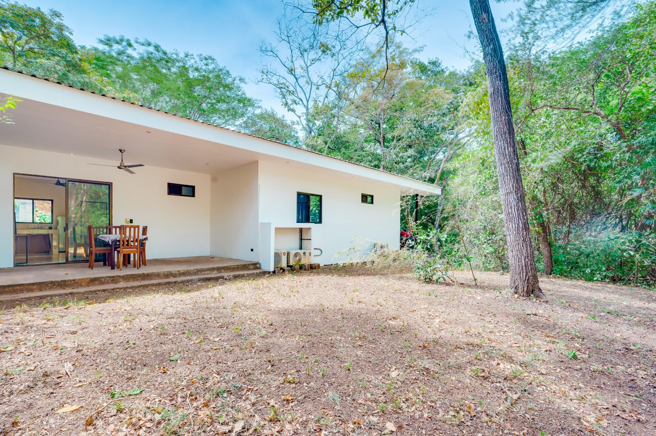 V-Iguana Finca Panamá | Large Property with Two Houses, Pool & Expansion Potential Near Tamarindo