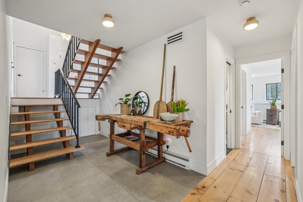 Cornwall Contemporary Wooded Retreat