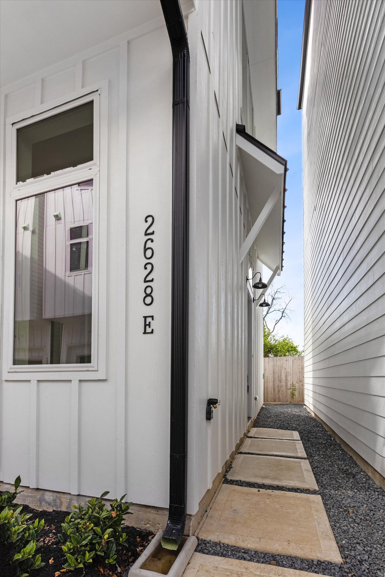 2403 PAUL QUINN STREET