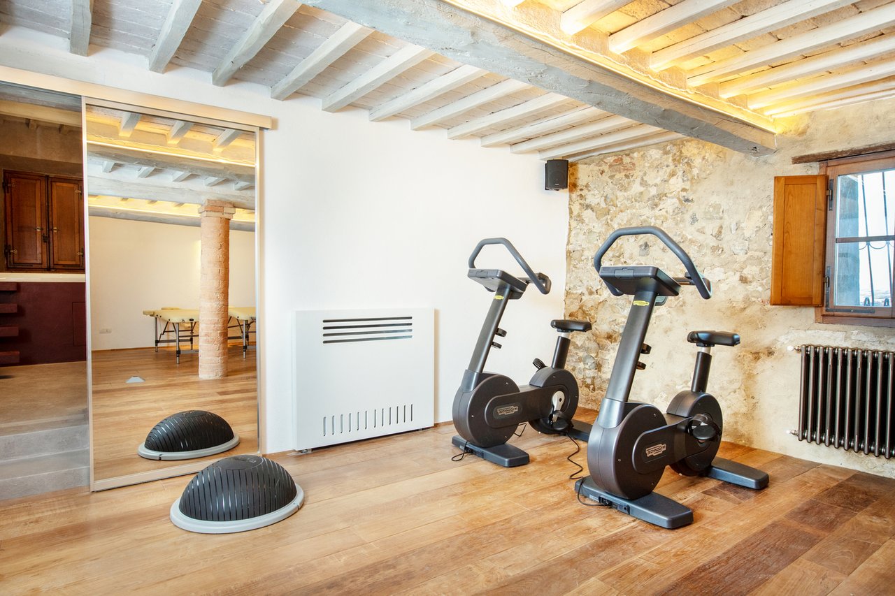 Country Luxury Home For Rent in Valdorcia