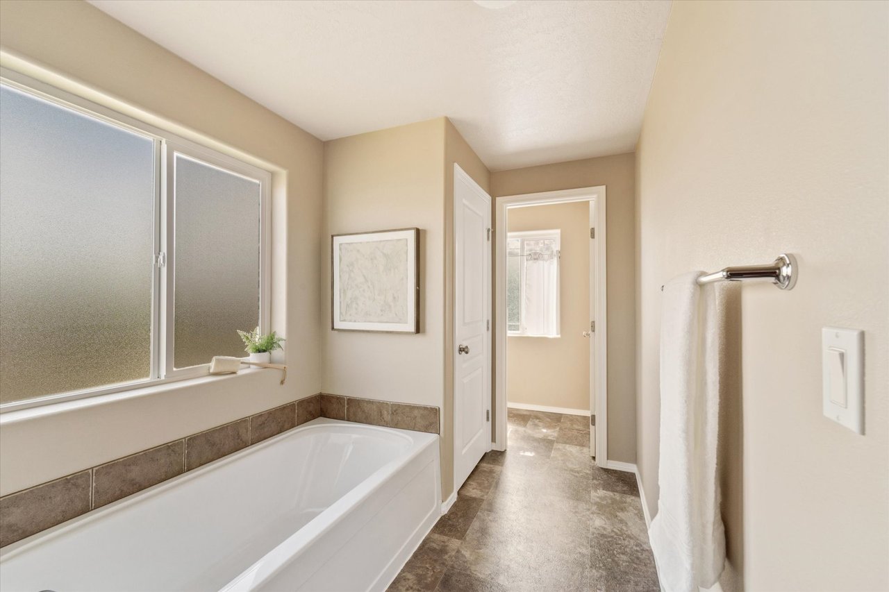 2654 Torrey Pines Way