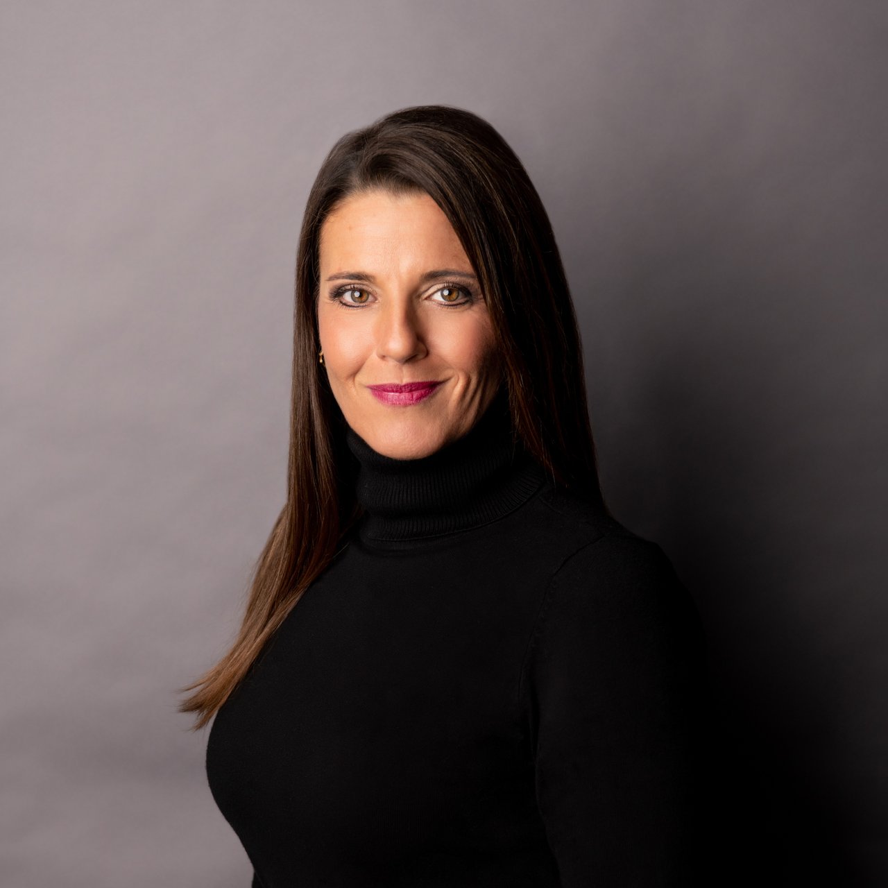 Tiffany Dow Lee's Summit, MO Real Estate Agent Headshot