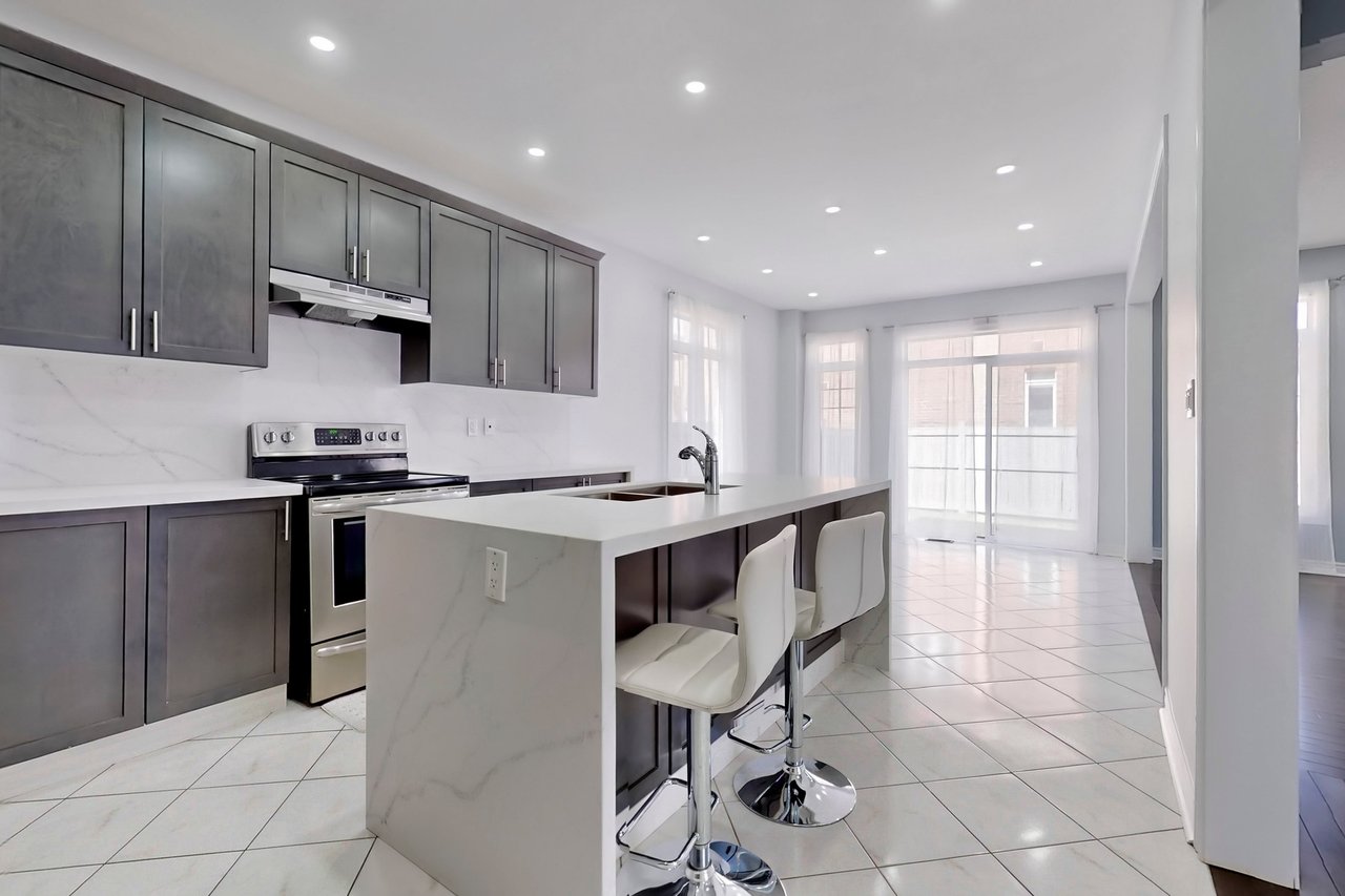 227 Inverness Way