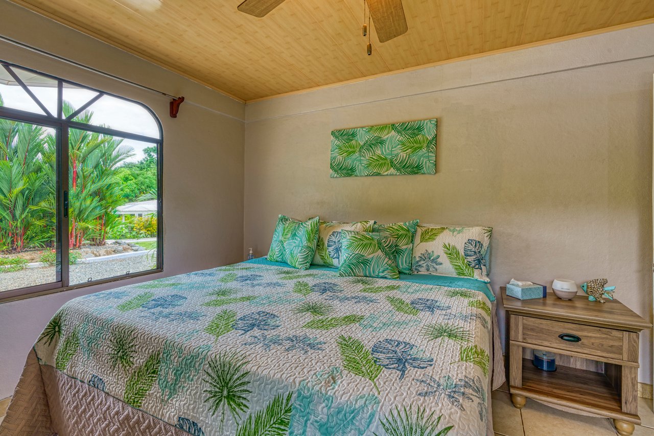 Casa Colibri - Easy Access, Beautiful, Private Lot