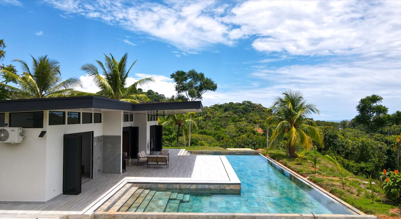 Spectacular Ocean View, Giant Resort Site, New Private Preserve Home perched on the Ojochal Front Ridge