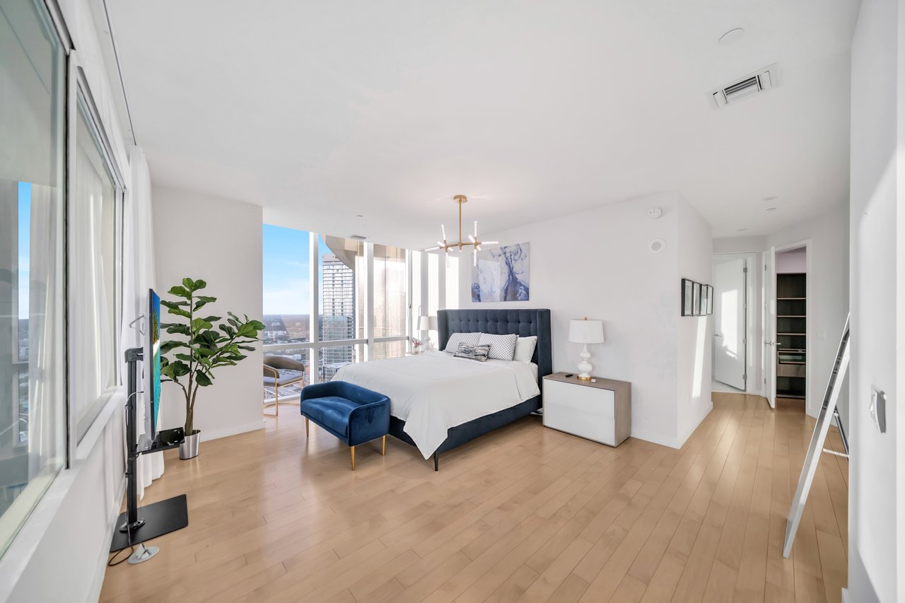 Paramount Miami Worldcenter