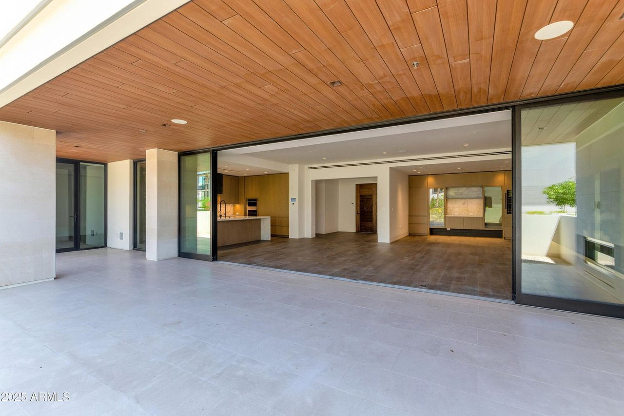 6587 N Palmeraie Blvd, #1051