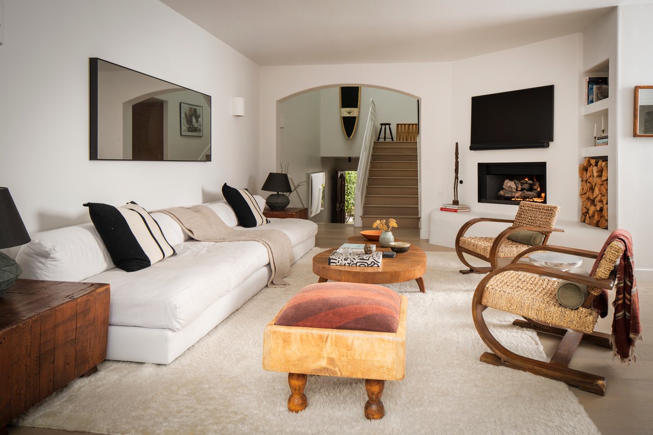 6435 Zumirez Dr Unit: 8, Malibu