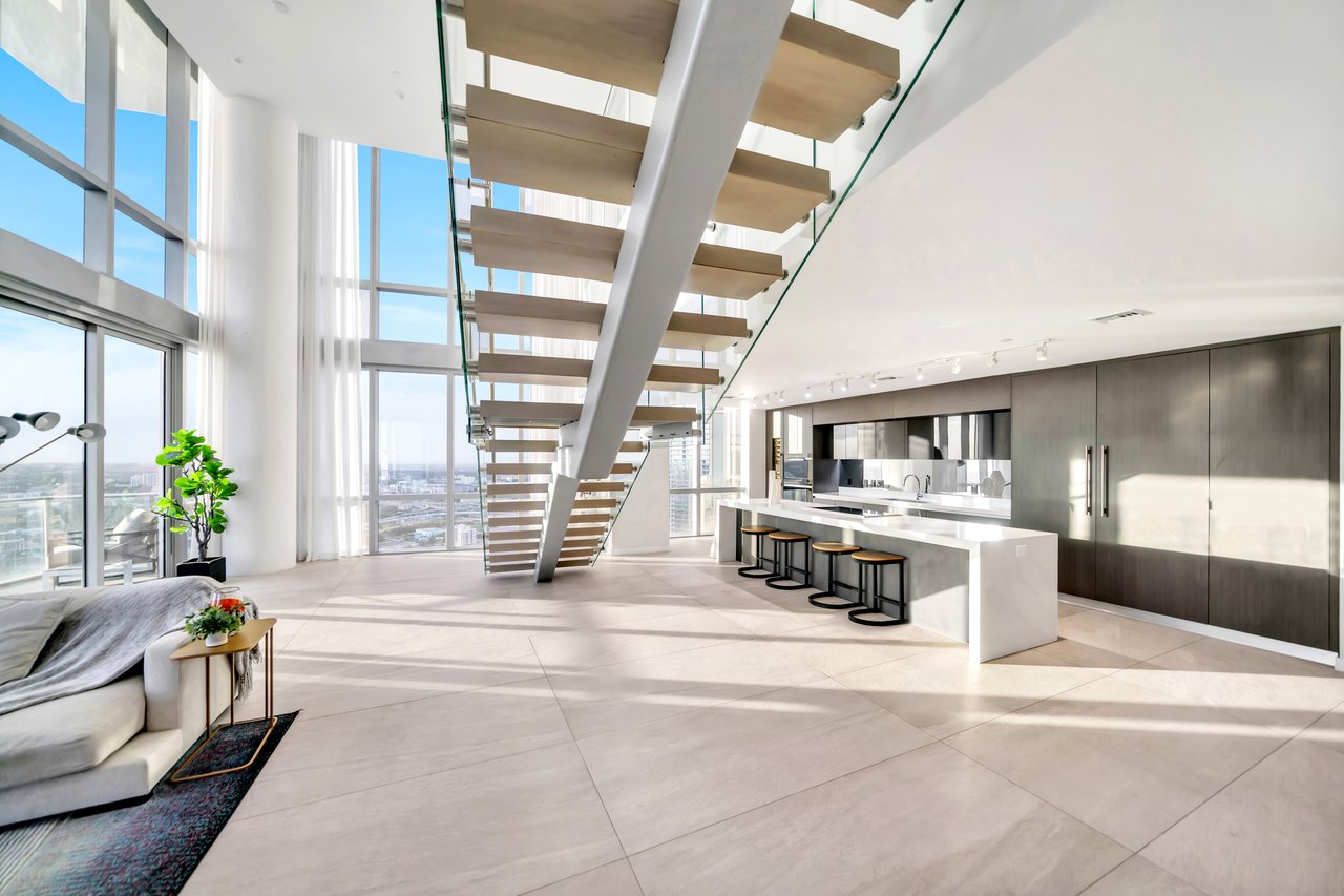 Paramount Miami Worldcenter