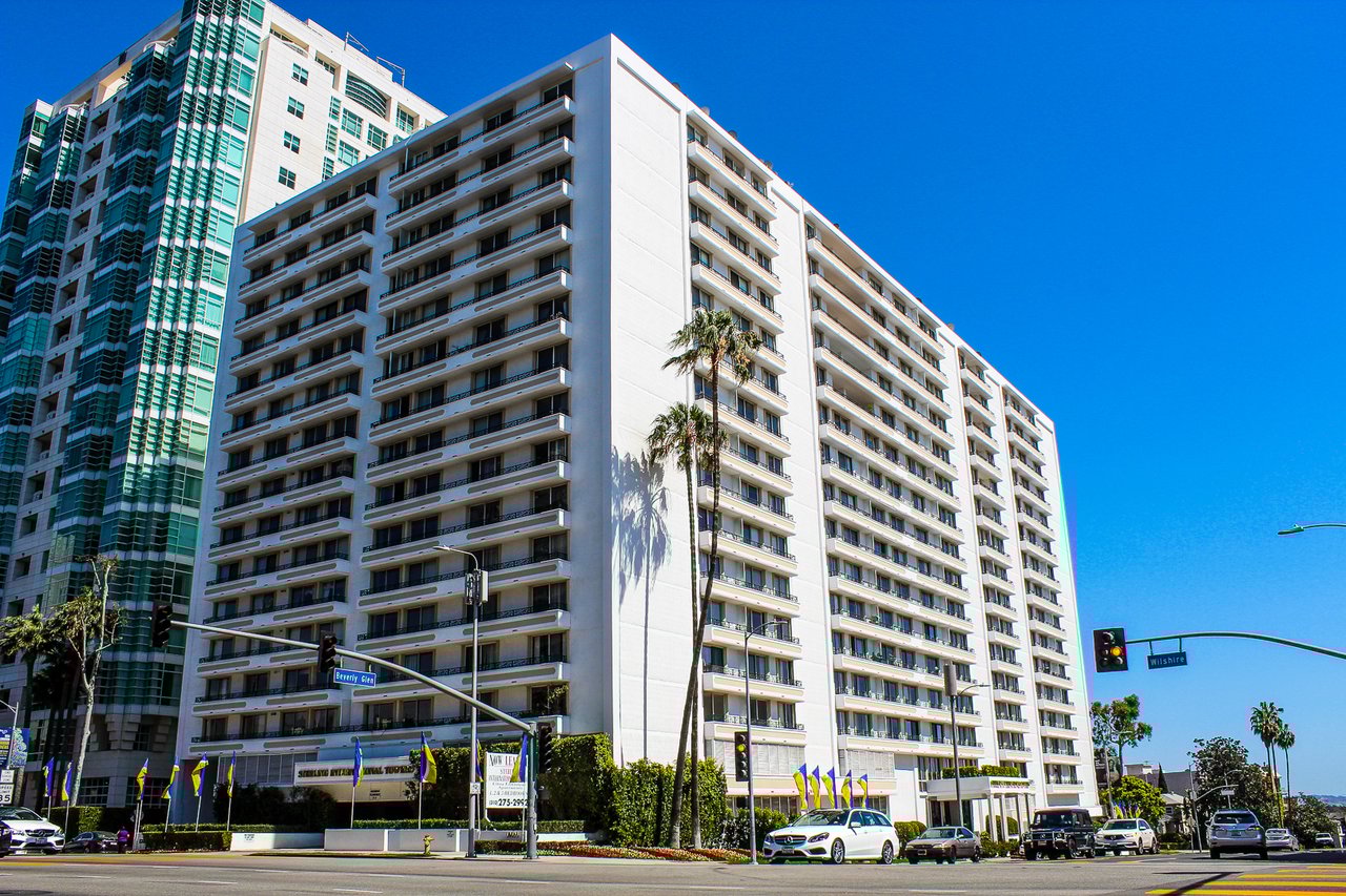 10390 Wilshire Blvd, #704