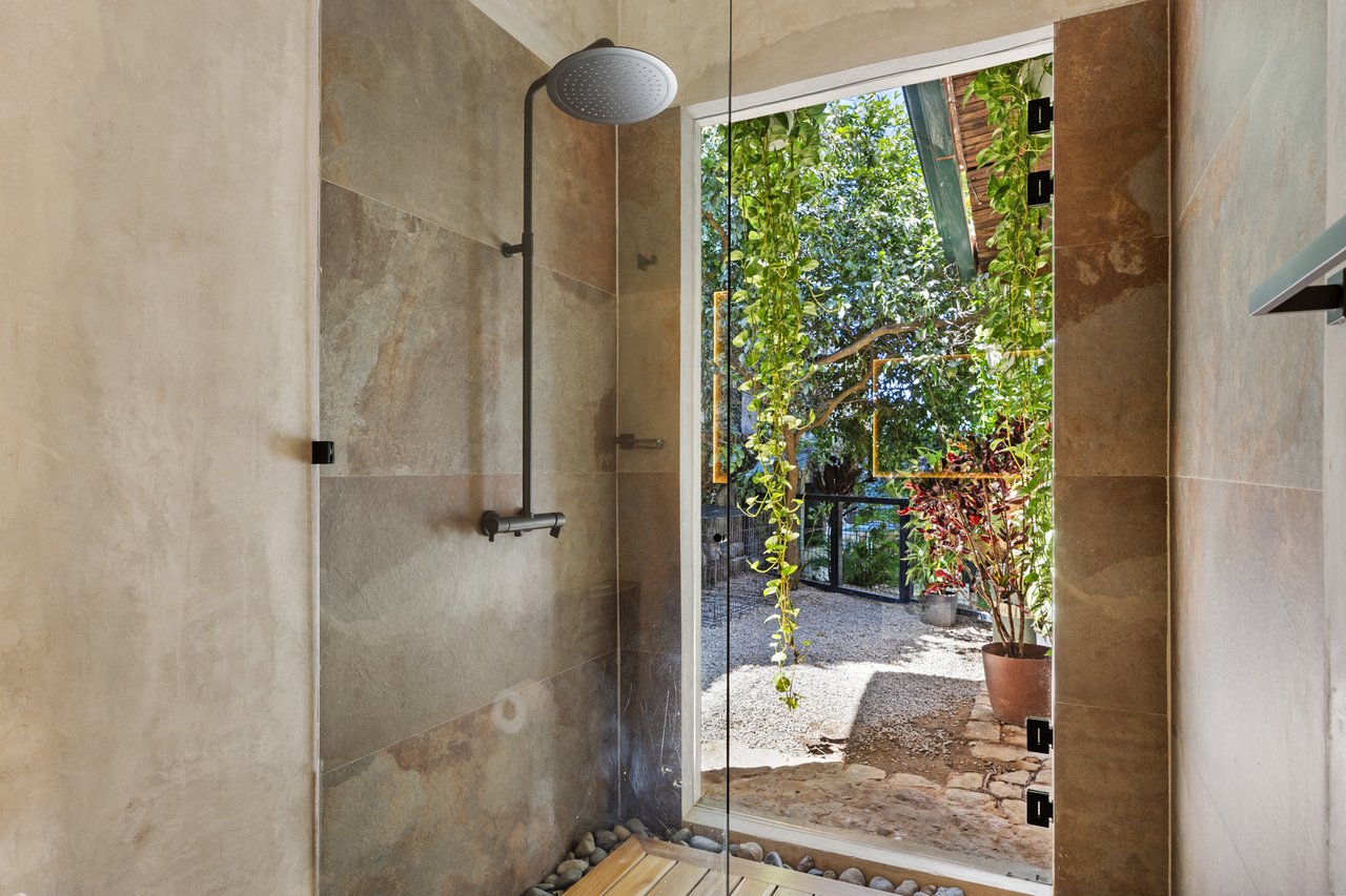 Villa Stipanov | Modern Tropical Luxury Just 5 Minutes from Tamarindo