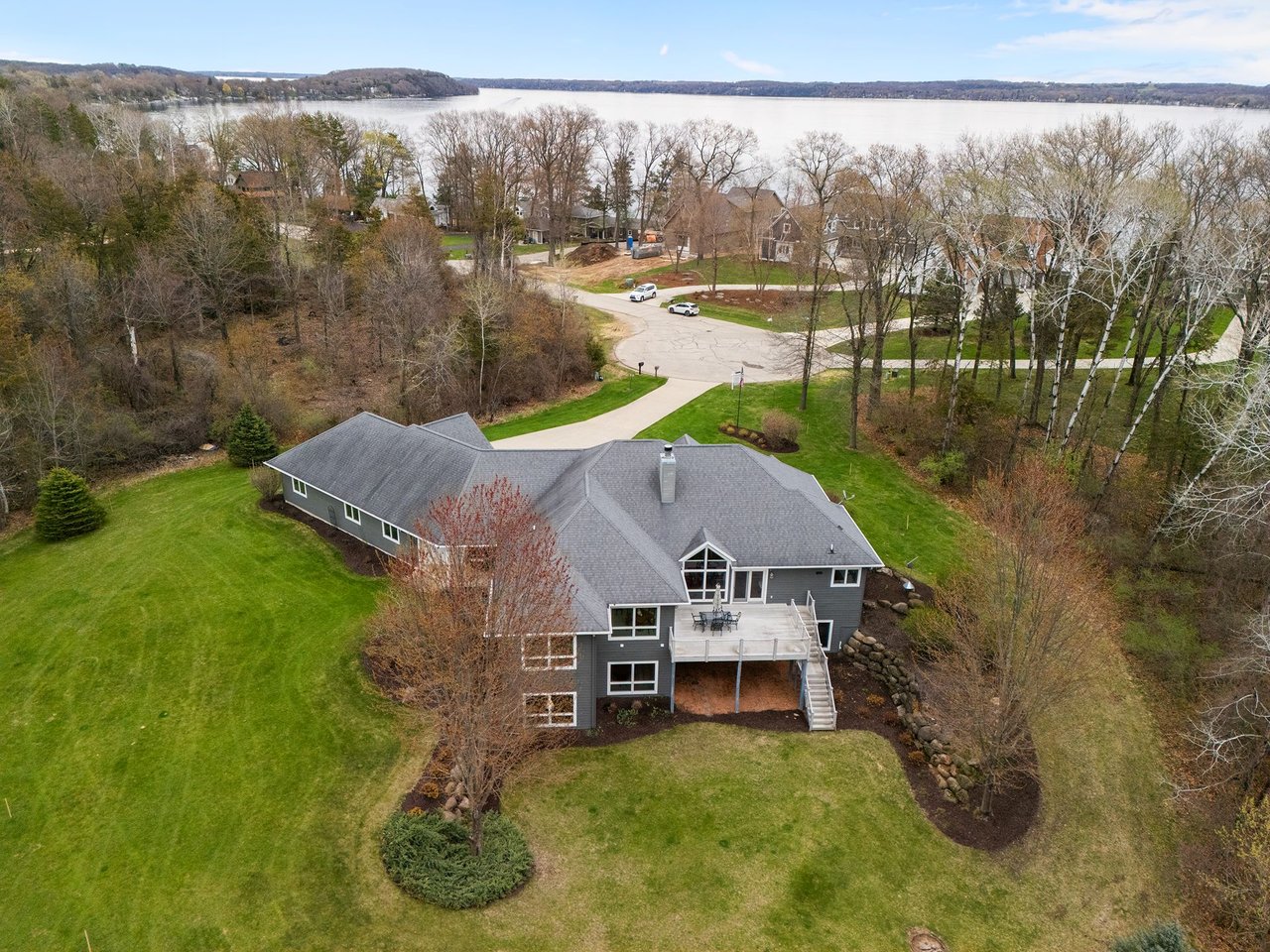N4725 N Lakeshore Drive