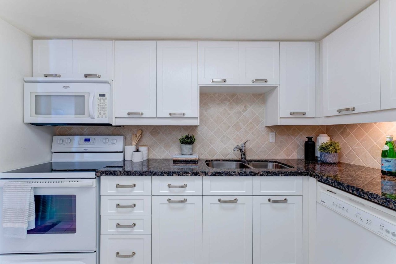1093 Kingston Rd, Ste 807