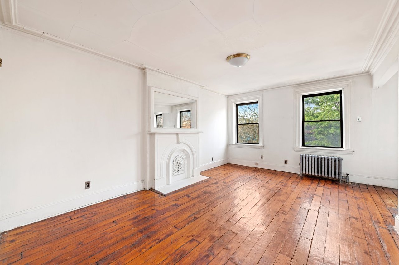 62 Saint Johns Place