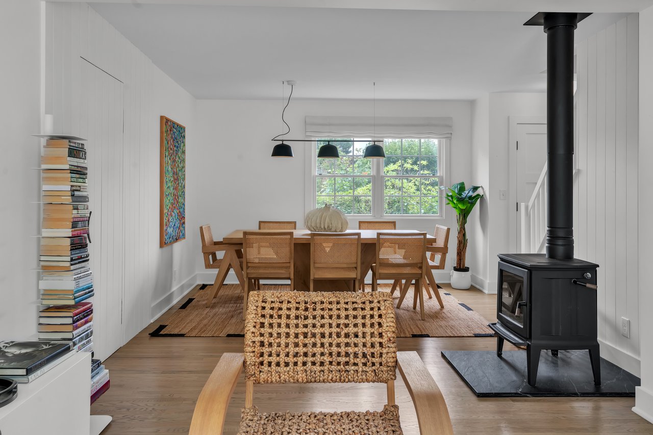  Stylish Cape Cod Retreat