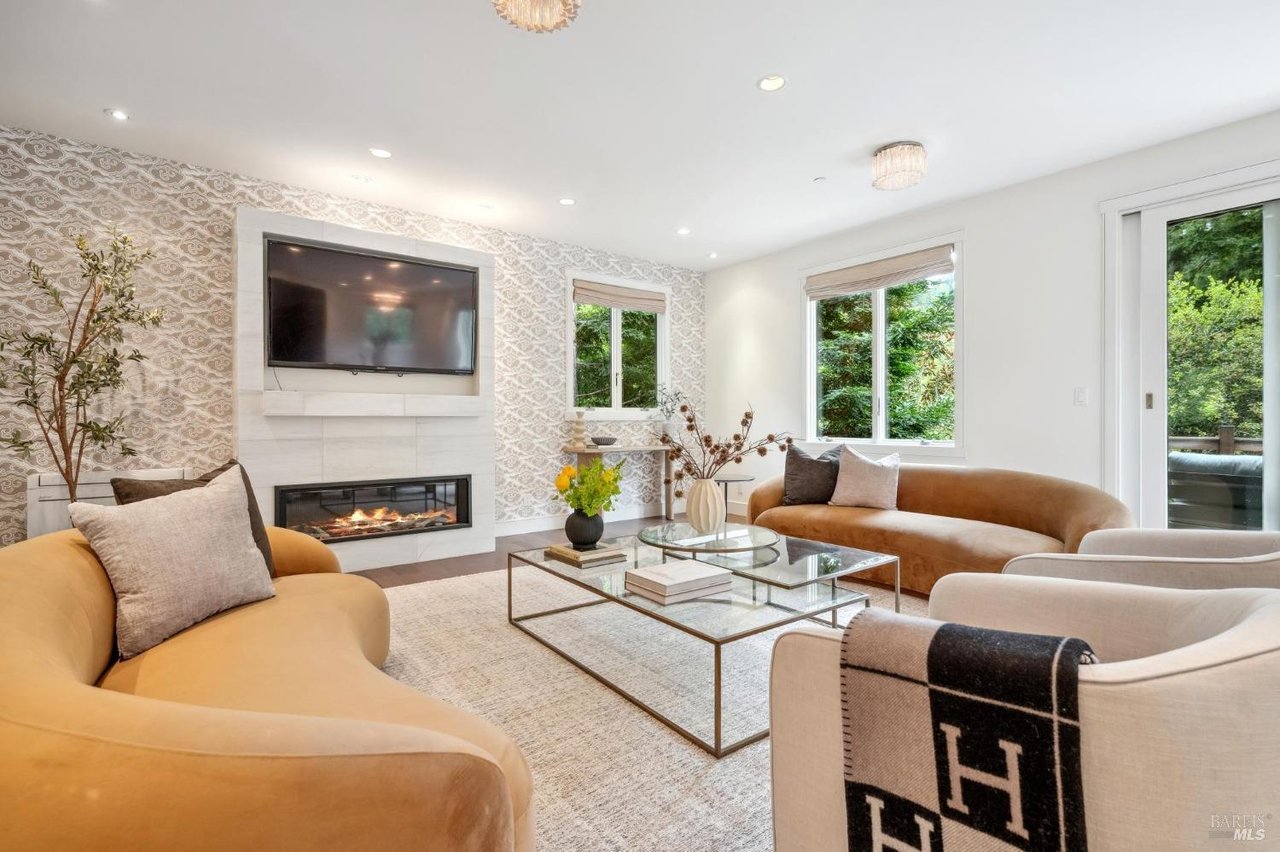 Stylish Mill Valley