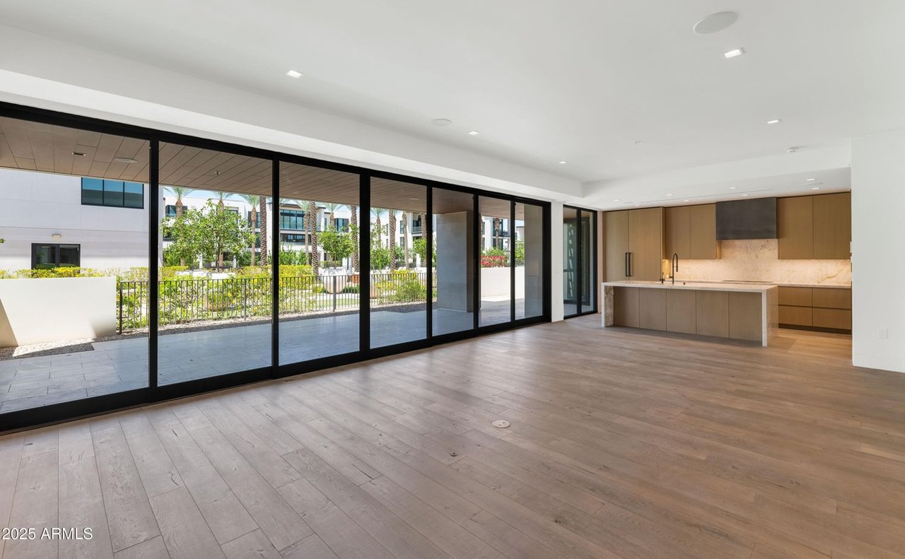 6587 N Palmeraie Blvd, #1051