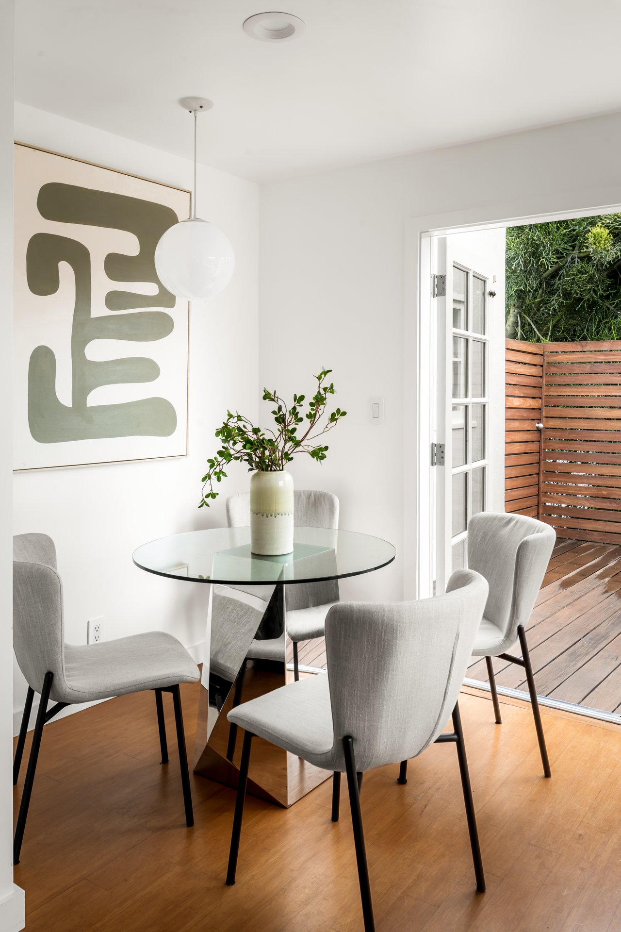 2745 La Cuesta Dr, Hollywood Hills