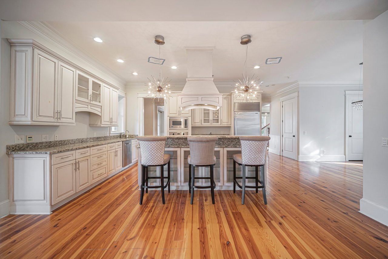 193 N. Shelmore Boulevard