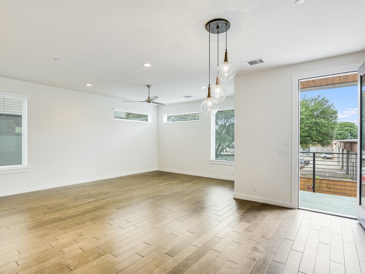 2301 Bluebonnet Lane #12