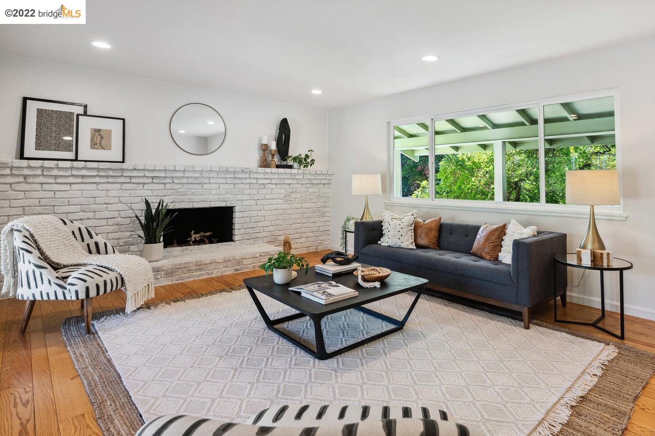 10 Woodside Dr