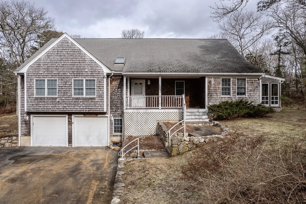 9 High Meadow Ln