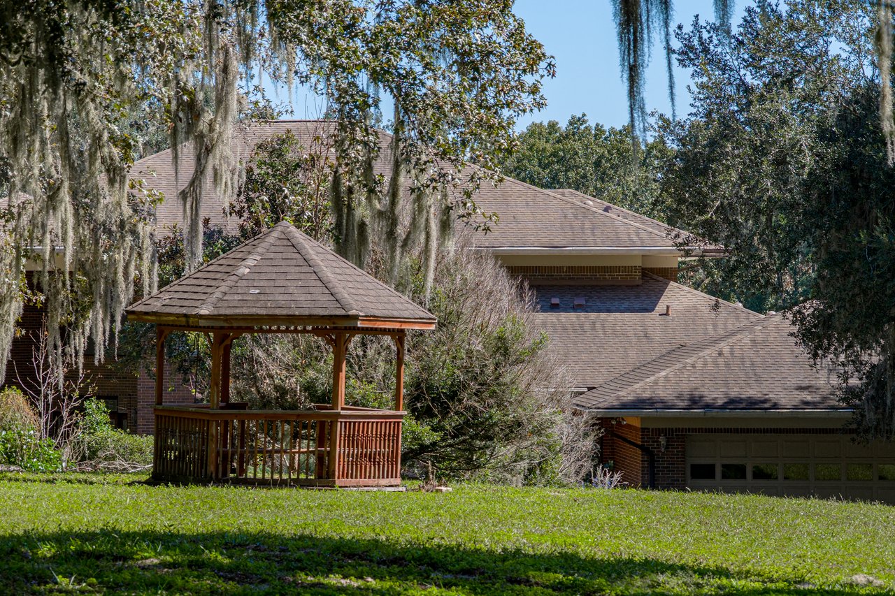 18728 LAKE IOLA RD