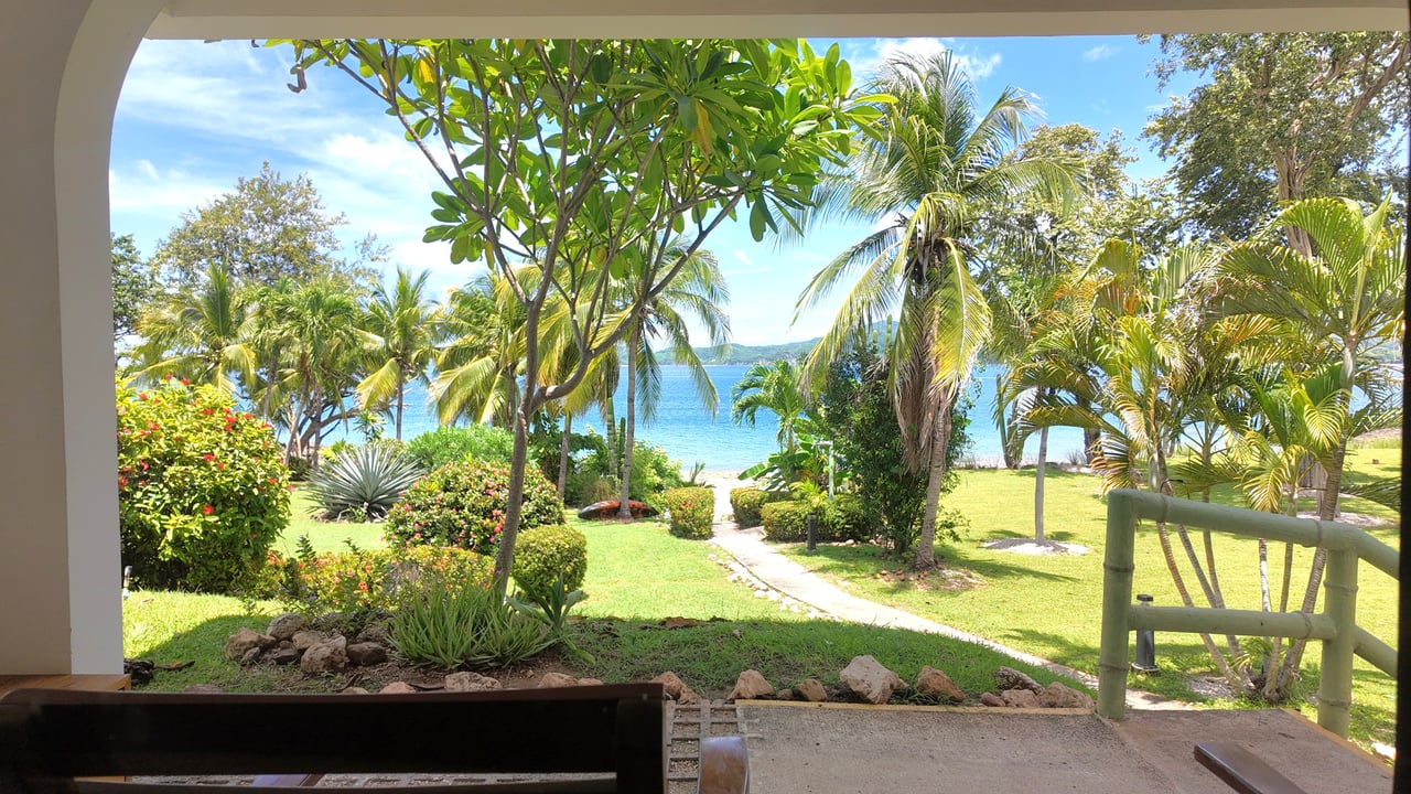 Flamingo Marina Cove 405 - Turnkey Beachfront Condo