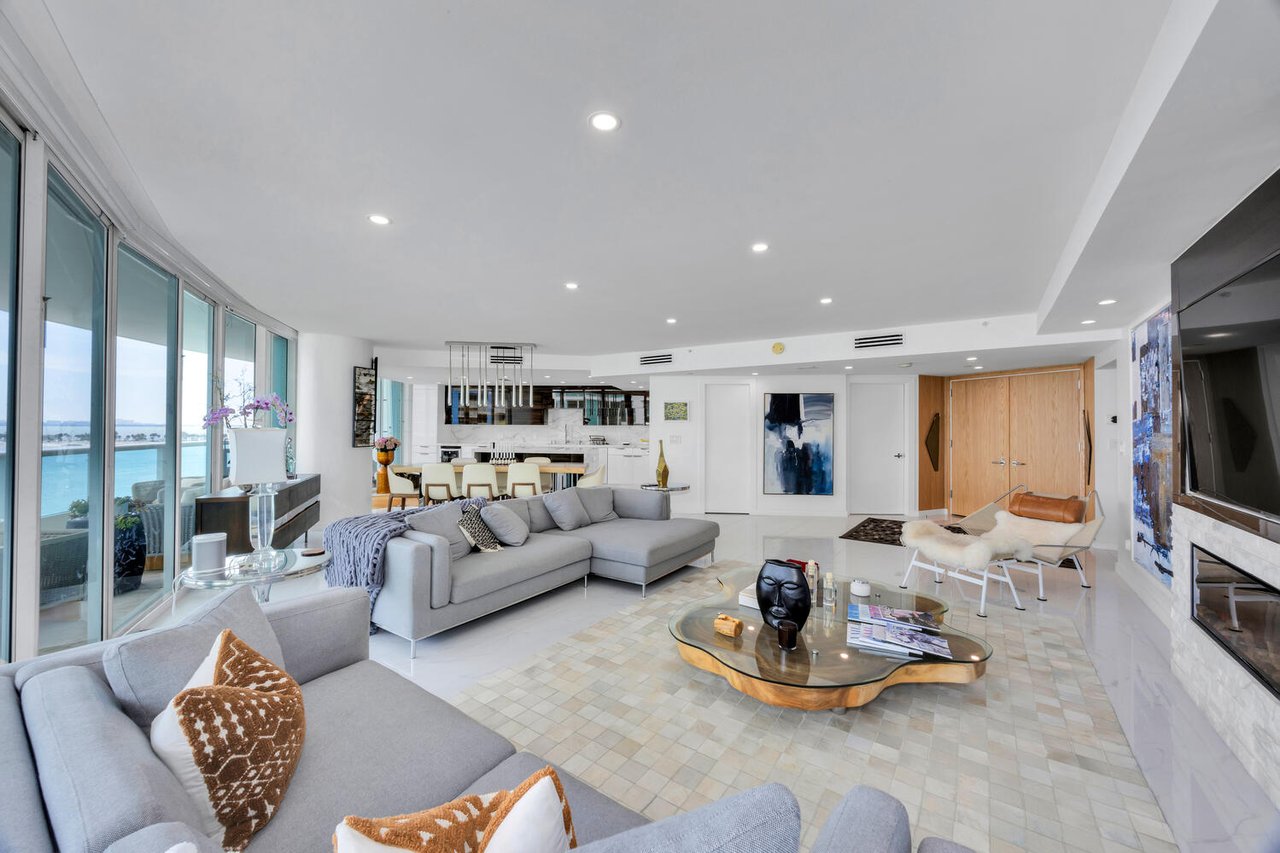 Bristol Towers Unit #801 Closes at $2,075,000