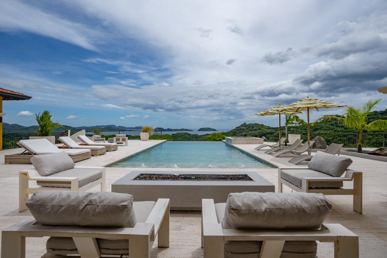 Casa Loro - Luxury Estate