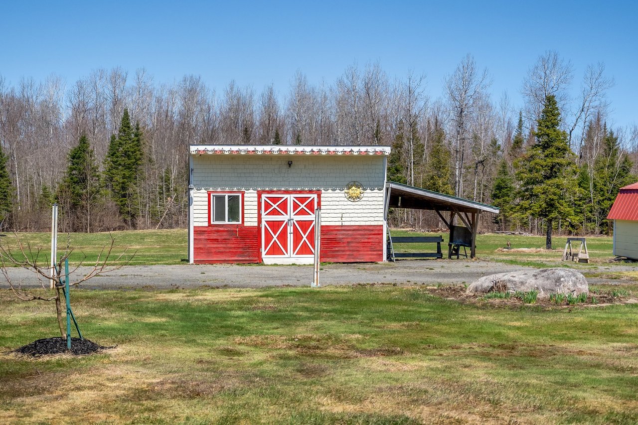291 River Road Milo, ME 04463-1603