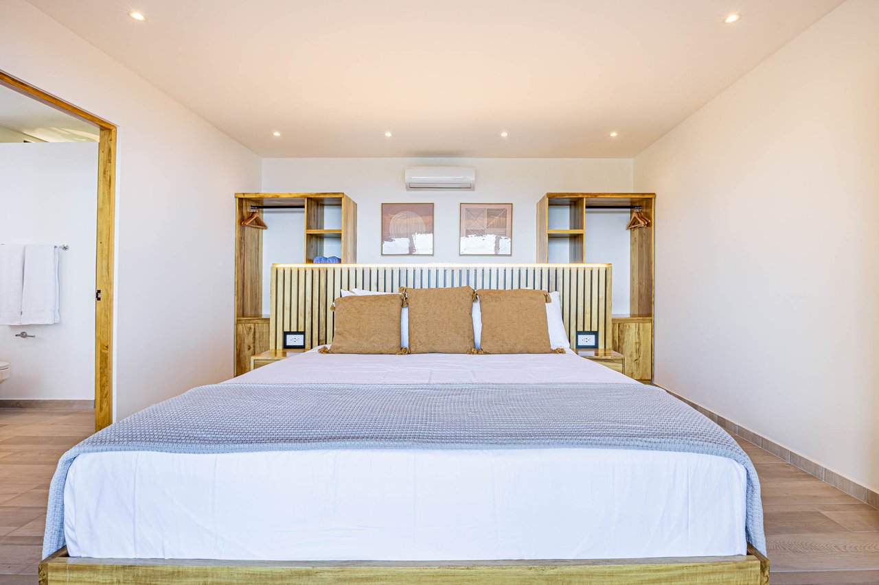 Exclusive Luxury Villa with Infinity Pool