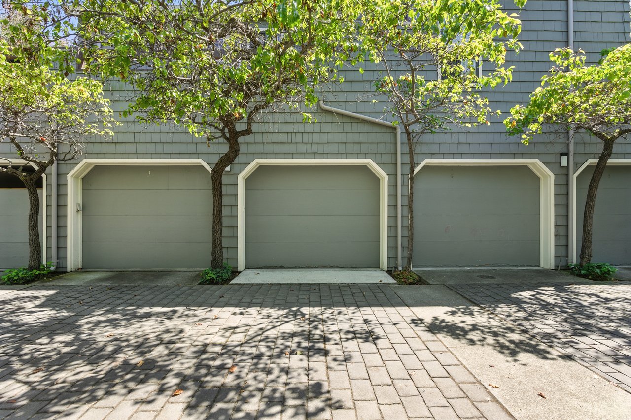 892 Wharfside Road