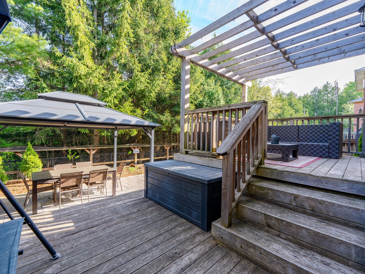 43 Summitcrest Drive