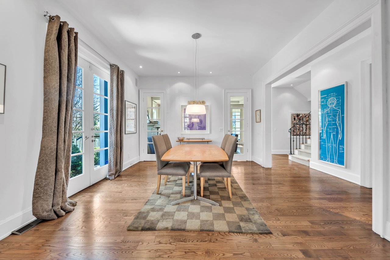 Sun-Filled Corner Lot