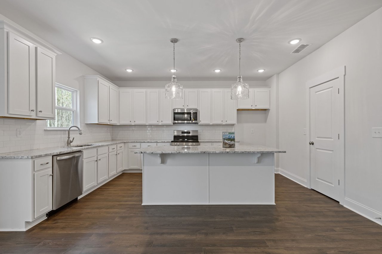 78 Radiant Ct