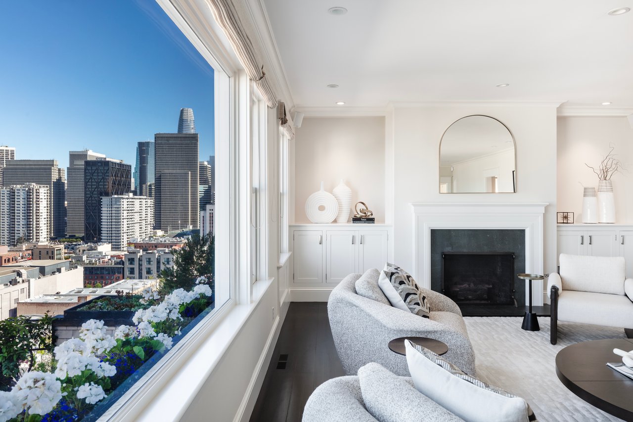 Jewel Box Home With Bridge Bay Views