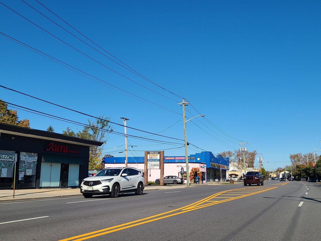 1079-1083 Willis Ave