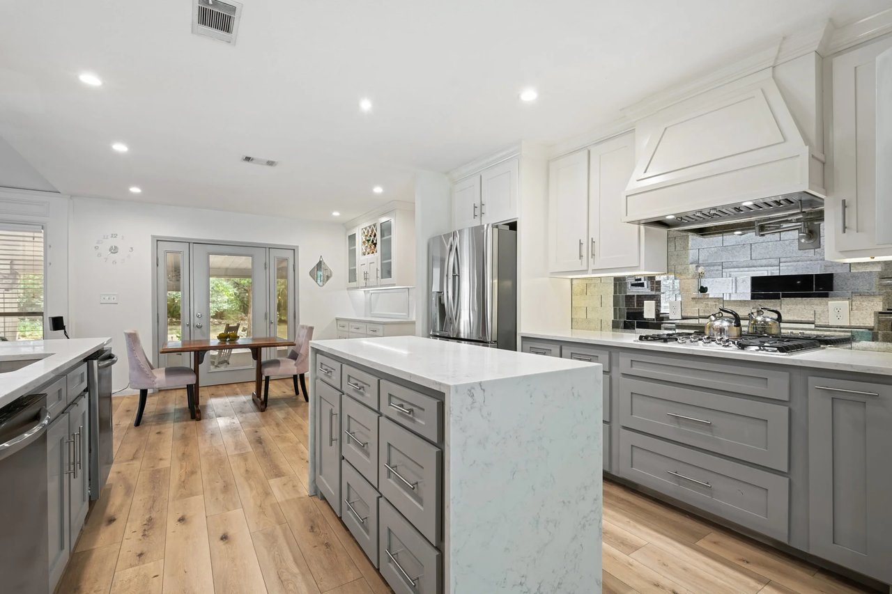 1709 Crested Butte Dr - Westlake Hills Single-Story Legacy Estate on Half-Acre