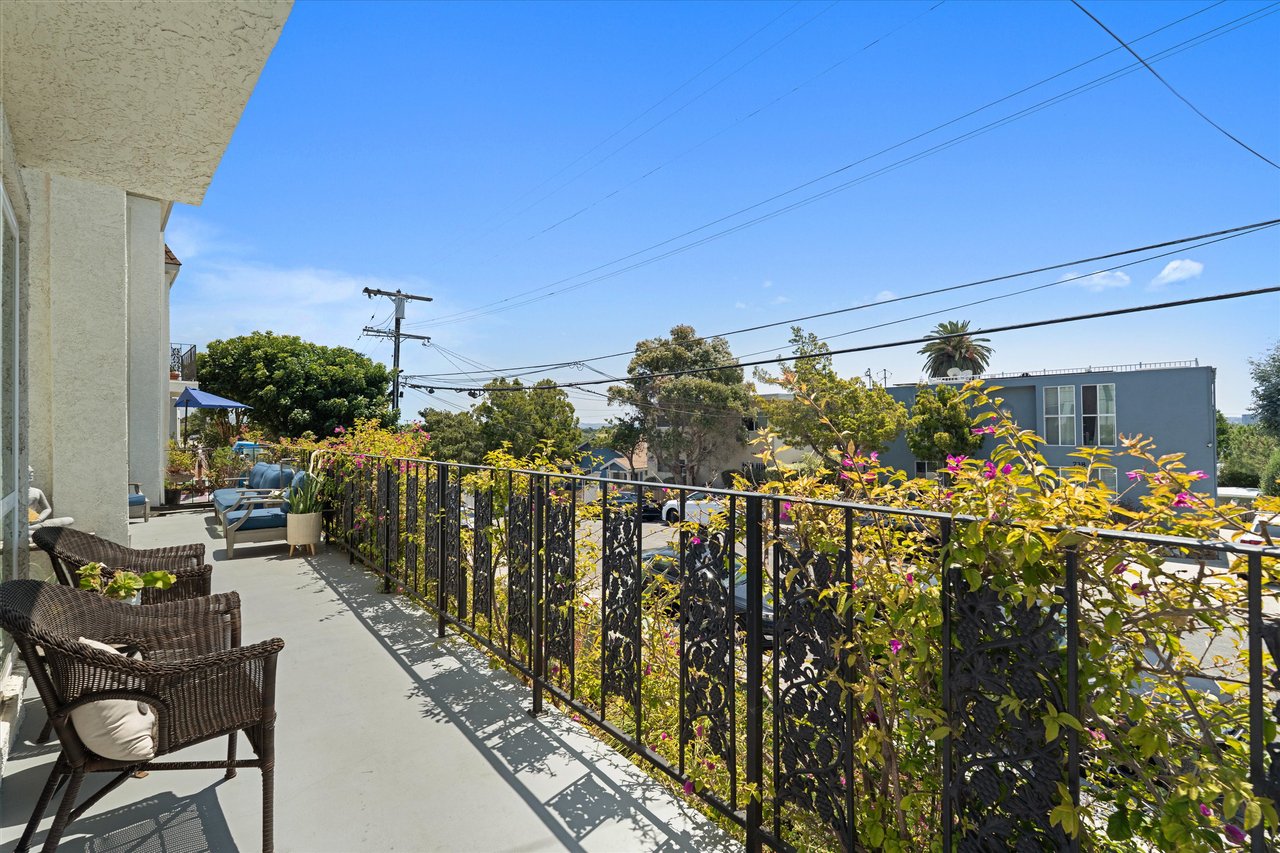 737 Pier Ave #1
