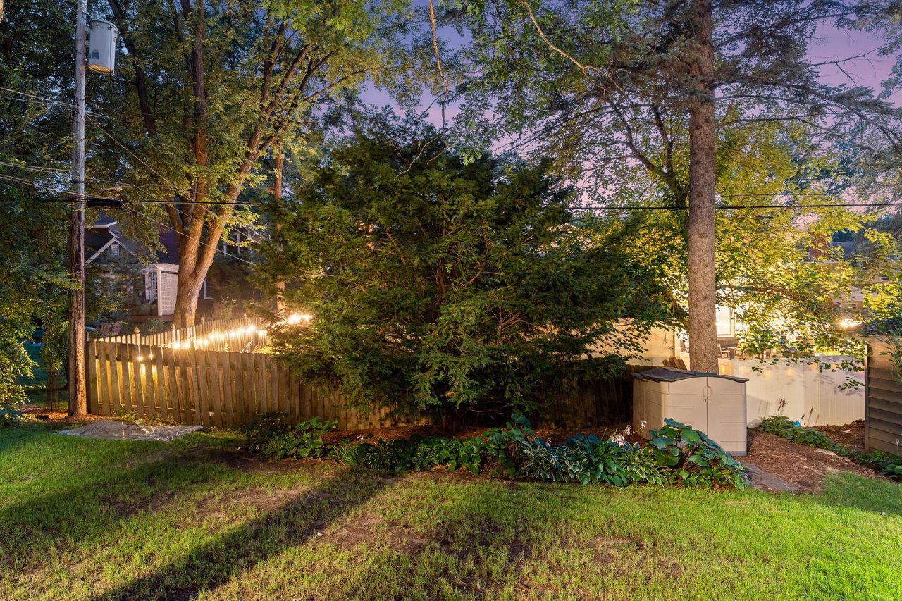 *PENDING* 4516 Vandervork Ave, Edina