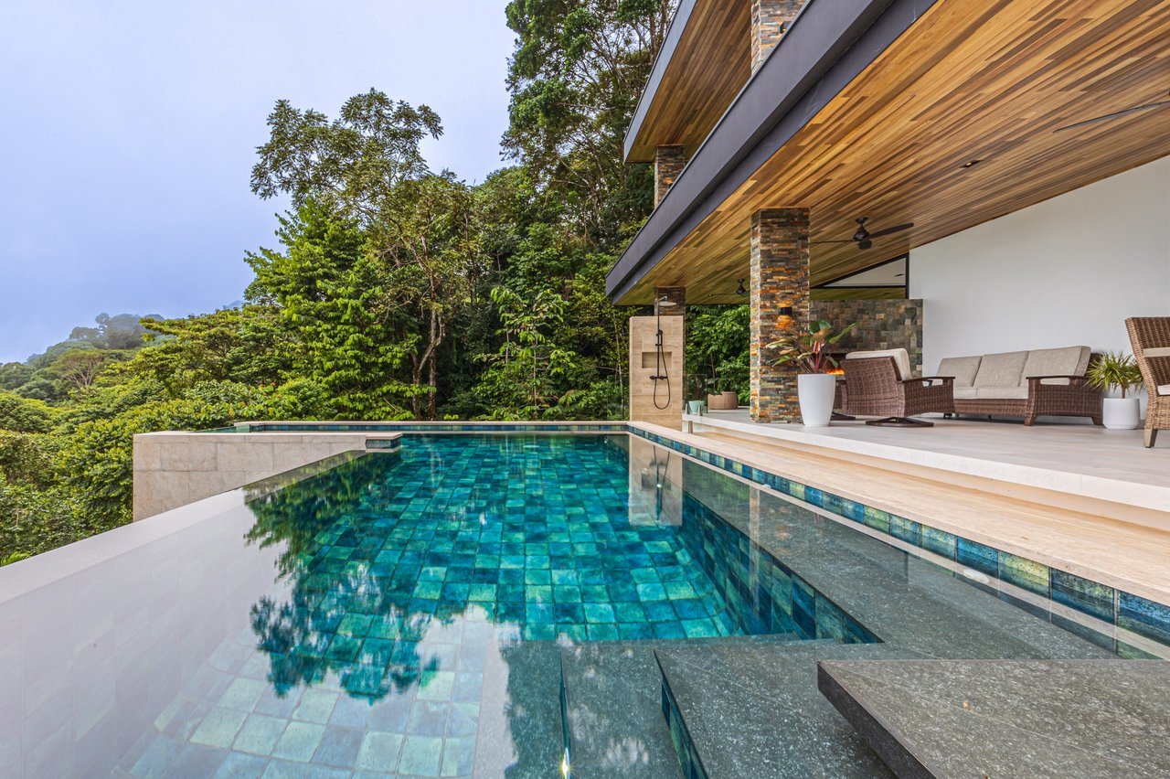 Casa Koules – Architectural 5-Bedroom Oceanview Estate in Prestigious Costa Verde Estates