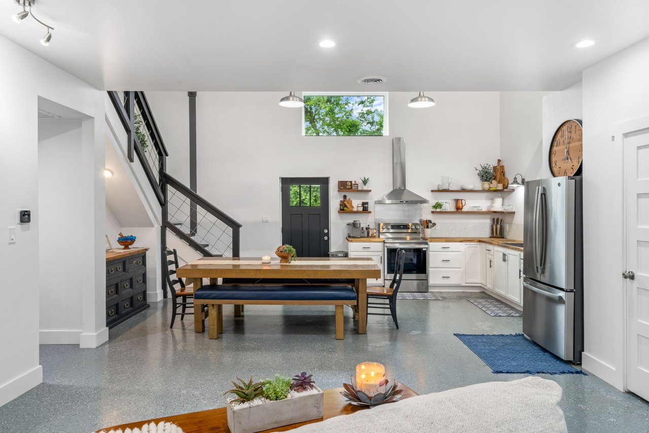 Amazing Opportunity on HWY 290 in Dripping Springs