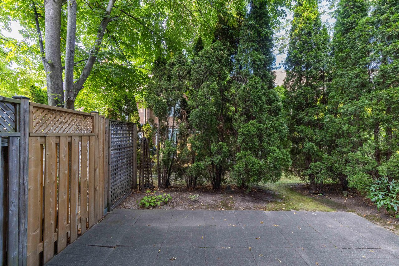 1064 Queen Street W 32A