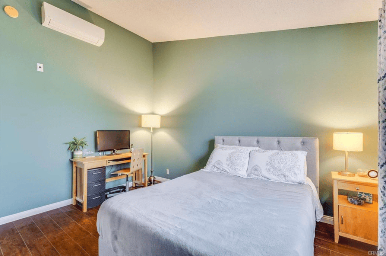 4751 E Pacific Coast Hwy Unit#201